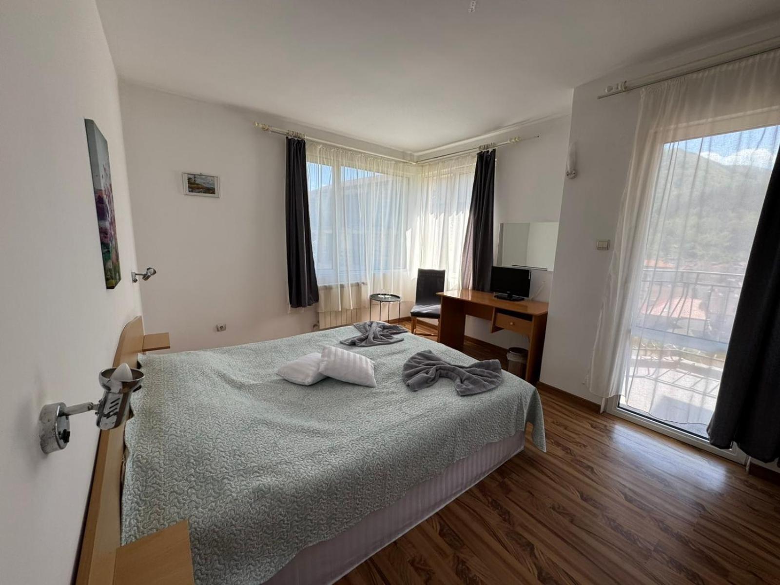 Hotel семеен вит Teteven
