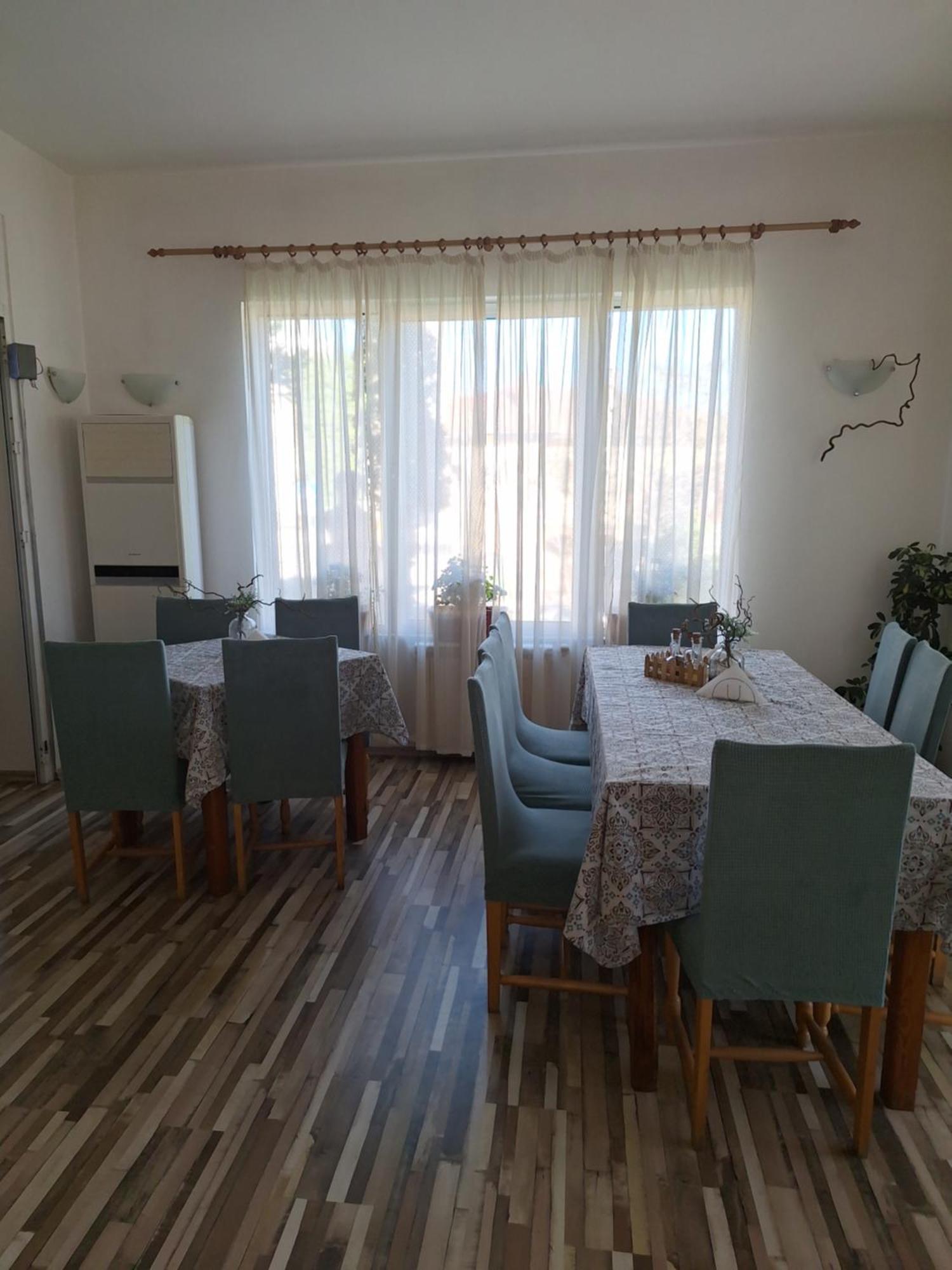 семеен вит Hotel 2*